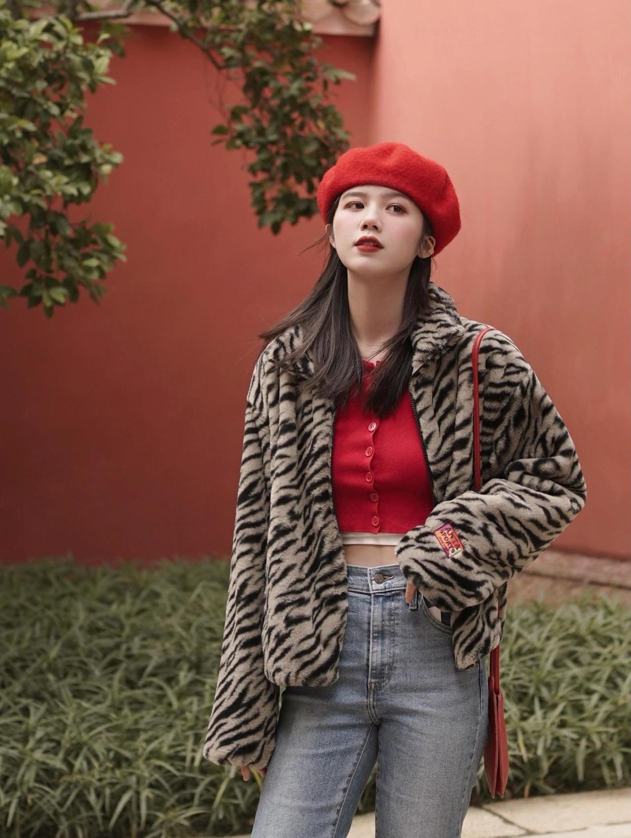 穿搭|想要穿出独特个性?试试豹纹外套吧!扑面而来的野性美