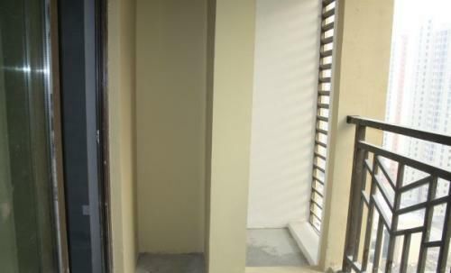 阳台|房子住久了,才发现为什么有钱人家里阳台不装柜子,后悔我家装了