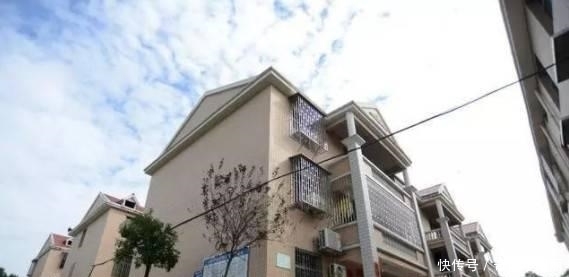 城里|5年后,“农村盖房”和“城里买房”,哪一种更舒适?