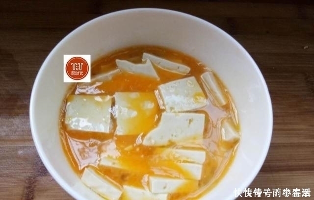 豆腐片|豆腐别总炒着吃,教你一个简单又好吃的做法,第一次做大家抢着吃
