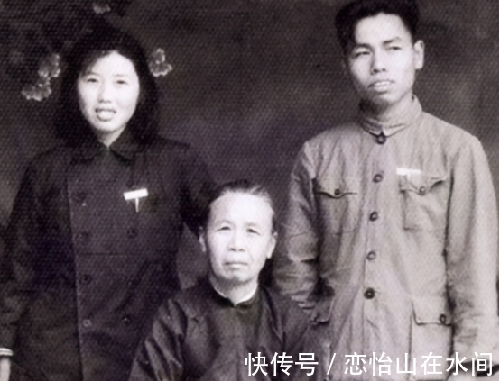 书法家#2016年,重庆老书法家李逸野,因不满丑书当道,专程写退书协声明