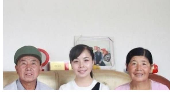 毕福剑|她在“星光大道”走红,给父母买房自己却租房,33岁嫁初恋很幸福