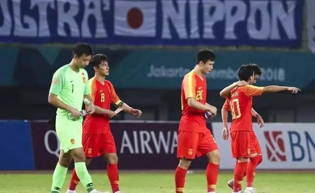 u23亚洲杯|凌晨0点!足协做出争议决定:李霄鹏再遭打击,球迷骂声一片