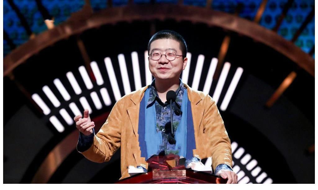 第三季|从“天花板”周奇墨，到“在天之灵”黄西，背后是李诞的如意算盘