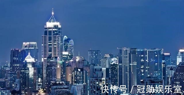 虚高|未来房价或不再“虚高”,房子可能会贬值,手握多套房产的或吃亏