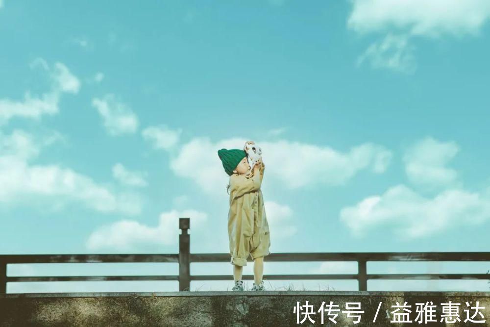 约翰·罗伯茨|每天放学后问孩子这5个问题,足以改变孩子一生