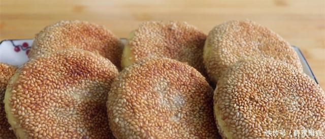 糯米粉这样做才好吃,外酥里软不粘牙,比油炸糕还简单