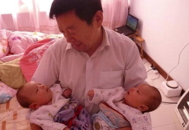 孩子|爸爸姓“唐”,给双胞胎女儿取名时加母姓,网友直呼:意境有了