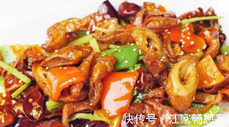 鲫鱼|美食推荐老妈鲫鱼，干煸肥肠，红烧肥肠，家常虾的做法