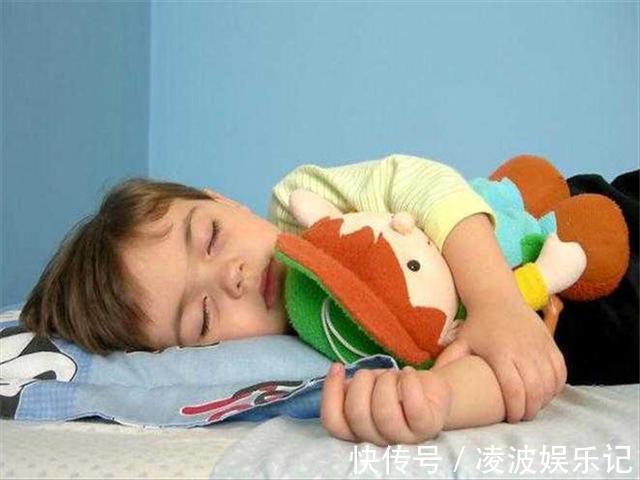 骨骼|孩子停止发育会有3个前兆,如果你家孩子全中,身高基本已成定局