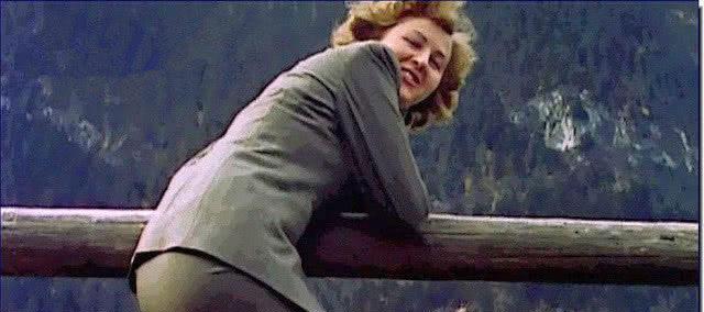 忠于|希特勒的情妇和爱犬最忠于他的一人一狗,为何双双服毒死