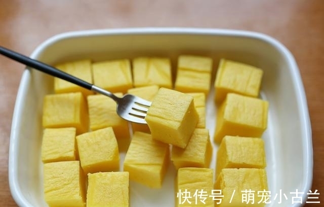 想吃蛋糕不必忍,这样烹饪超简单,给你5分钟轻松学会!