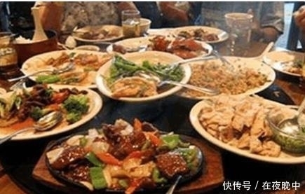 在美国很火的中国菜，老外喜欢吃，国人不喜欢，吃货：没见过世面
