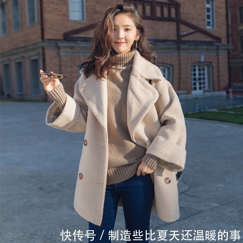 气质出众 建议大家大衣不要配黑裤子!现流行这样穿,美得无懈可击