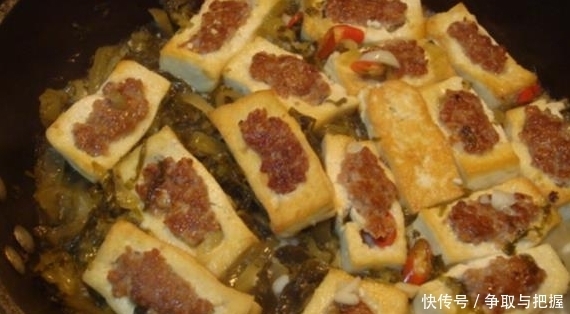 赶集|去农村集市上赶集,美食又便宜又好吃,最后一个你肯定没吃过?