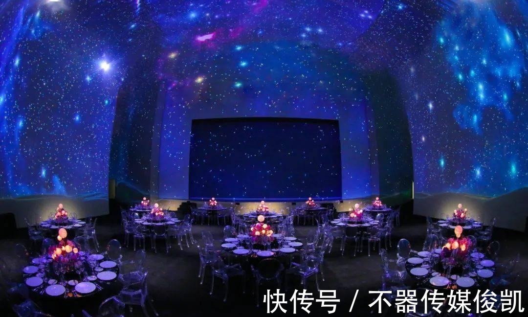 浪漫|沙漠看星星，赏珠宝，顶级奢牌就是这么浪漫