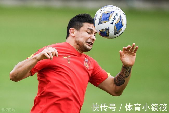 李铁|越媒“嘲讽”归化前锋!李铁爱将或归队,国足首发阵容恐大变样