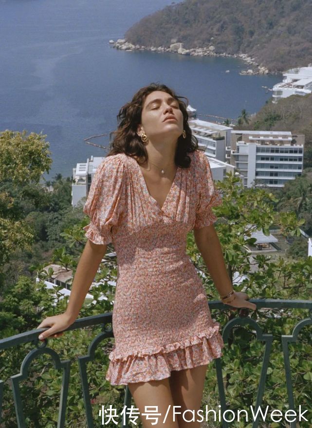 一条碎花裙，就能美过整个春天