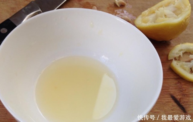 这水果比肉贵,不管有钱没钱,别亏待了孩子,条件允许每周吃一次!