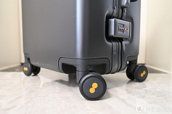 网袋|地平线8号行李箱，颜值出众品质出色，出门旅行的最佳“伴侣”