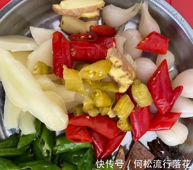 清水鸭|酸姜炒鸭,不柴不腥又入味,下酒下饭!