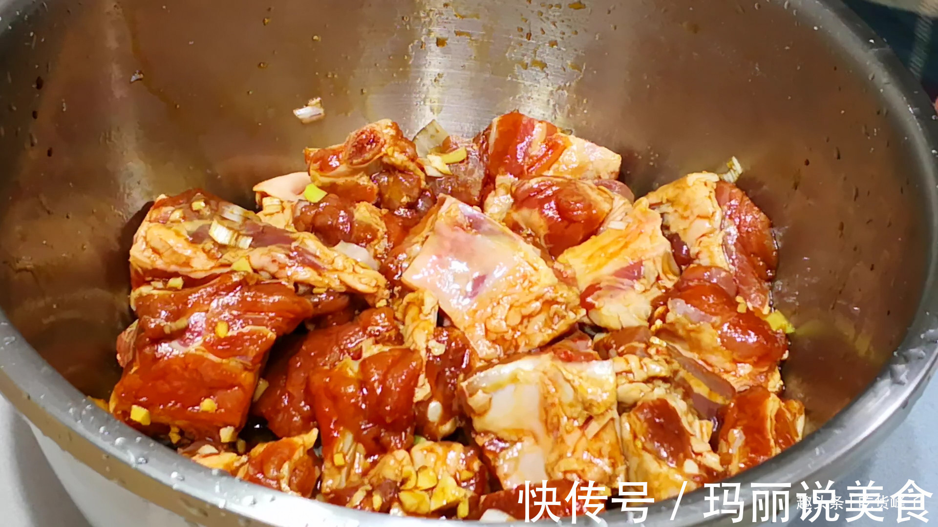 红烧排骨茄子家常做法,鲜香四溢,营养好吃,一大锅不够吃!