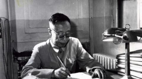 专家|有个老人把碗拿给专家说价值上百万,专家不信他说看碗底就知道