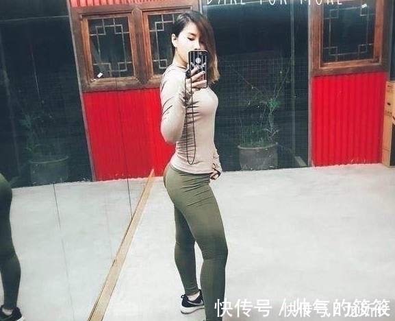 美女 独特魅力的打底裤美女，这身资也是没谁了完美