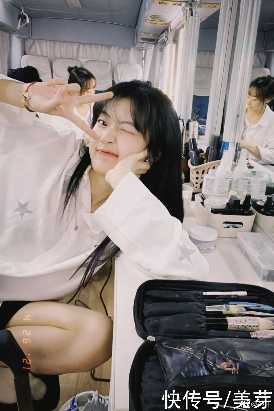 宝藏女孩|00后输了，这届95后小花也太会穿了吧