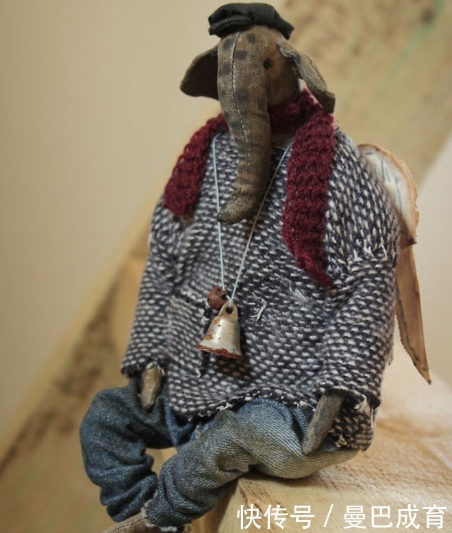 美女&俄罗斯美女手工艺术家和她独特的玩偶们!