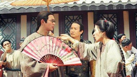 男人|16岁女侠的她，嫁给60岁男人，他们的儿子家喻户晓