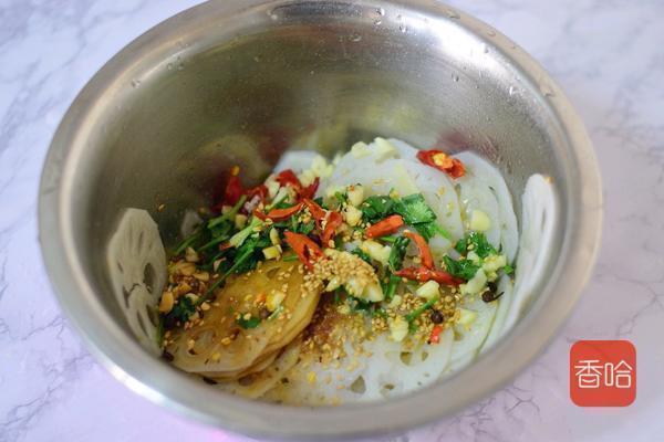 超下饭的莲藕吃法,比肉还抢手,专治夏天没胃口