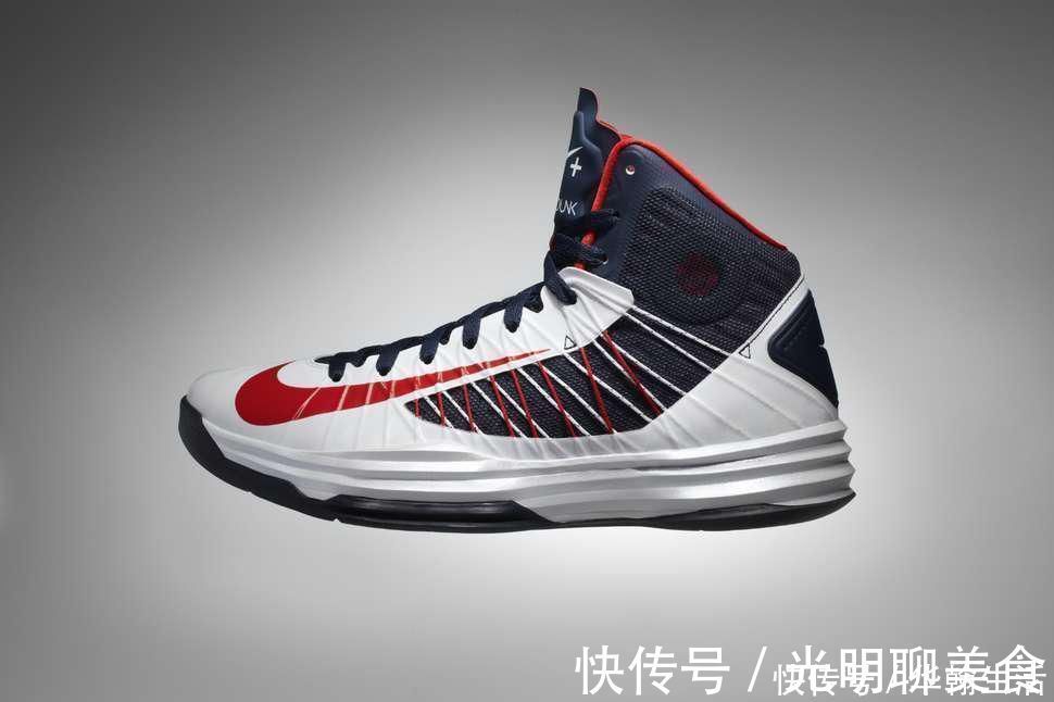 耐克 浓眉首双签名鞋？耐克又做了双“垃圾鞋”，外形好看，配置有惊喜