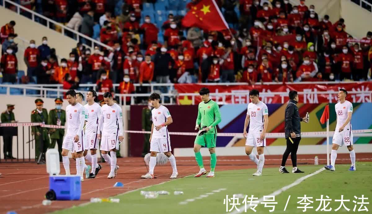 国足|白练了!国脚全年封闭321天,练得最多踢得最差,而且还“挨针”
