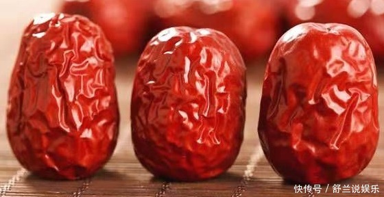 红枣与此物一起煮，女性常吃，睡眠好了，白发变黑发，皮肤更红润