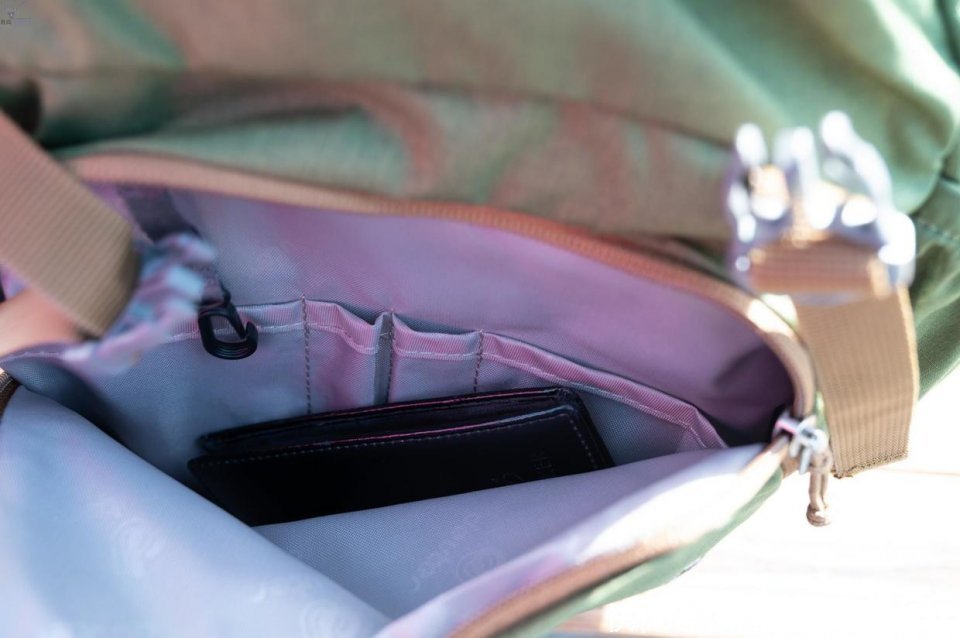 多特w更适合步行者的背包,让日常通勤更轻松,多特Walker通勤包体验