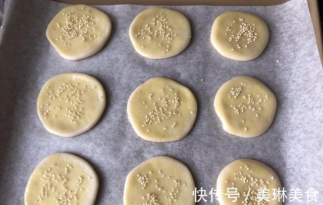 吃腻了西点，来点中式糖酥饼，清甜酥脆好吃停不下来