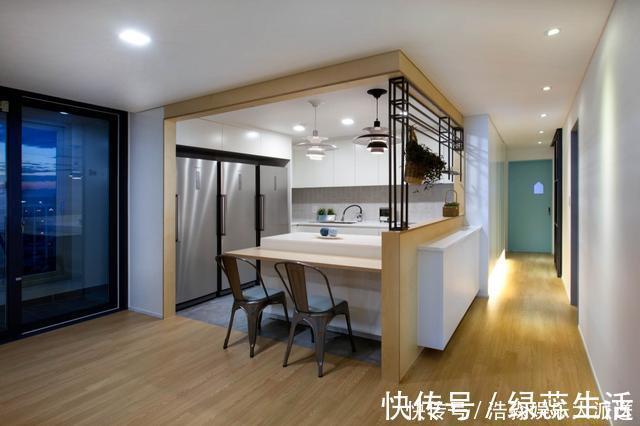 储物柜|一家3口的低欲望生活，客厅不摆沙发卧室不买床，反而越住越舒服