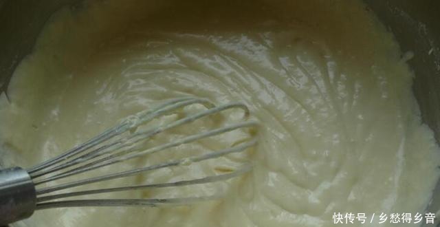 炸小鱼时，牢记3个小技巧，小鱼不破皮不粘锅，酥香好吃无腥味