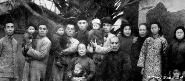 民国|历史老照片第一种是清末的缩影，图3是民国四个小鲜肉