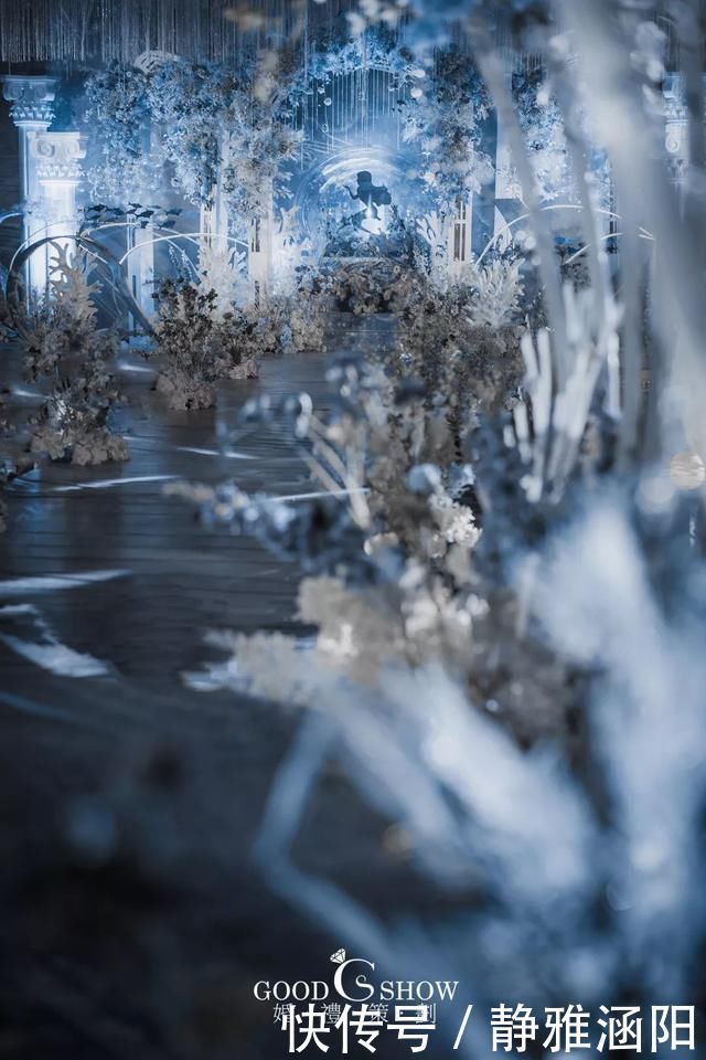 海洋风|梦幻美人鱼主题婚礼,雾霾蓝和白色的海洋风现场