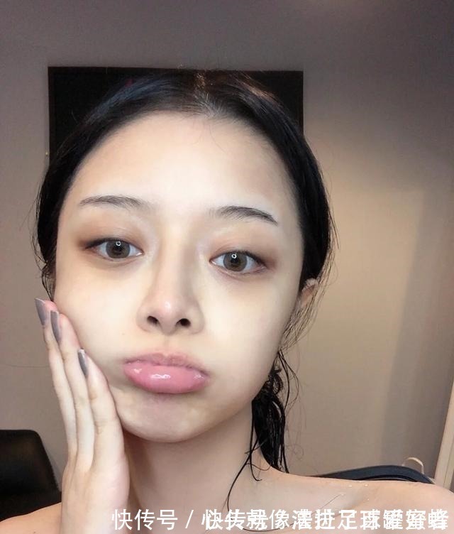 护肤品 脸上出现这4点“征兆”,说明你该好好护肤了,很多人都有!