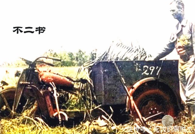 老照片|上色老照片:二战时期骑着摩托的侵华日军,脸上露出魔鬼式笑容