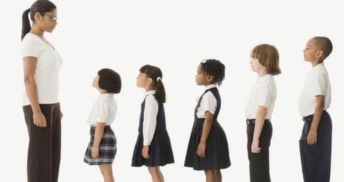 奶粉|从小喝“母乳”和不喝“母乳”的孩子,长大后有啥差别差距明显