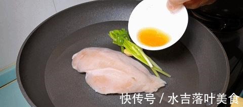 脂肪含量|才知道，鸡胸肉还可以这样炒，味道麻辣，口感焦香，越吃越想吃！