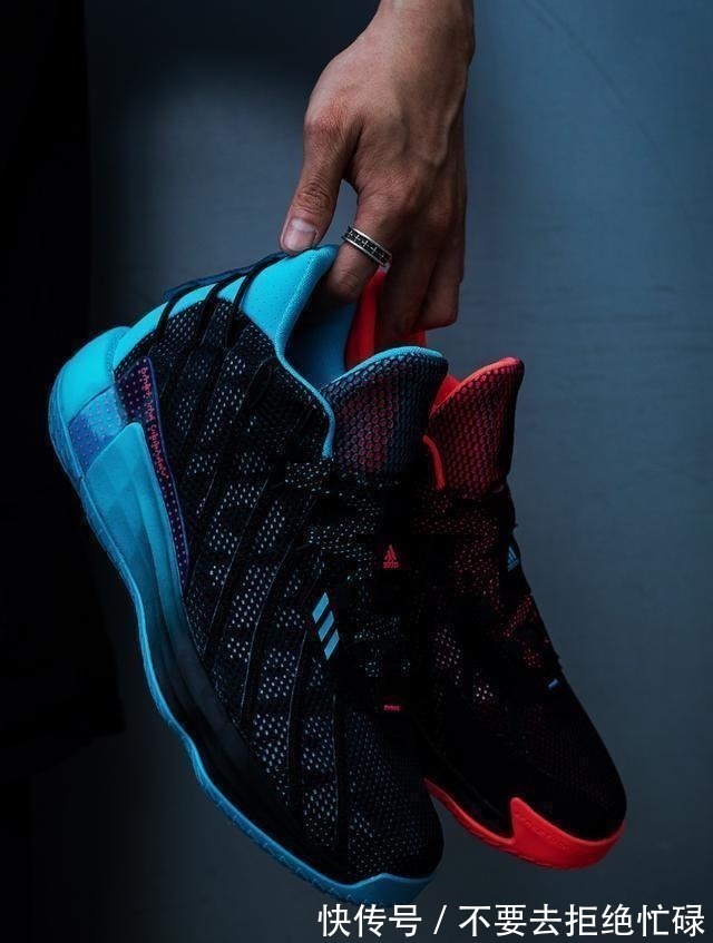 lightstrike 鸳鸯撞色+裸眼3D!上脚这双鞋,谁都忍不住多看两眼