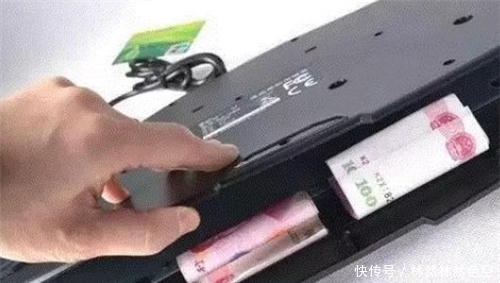 发现|他将私房钱嵌在罗汉木雕里,藏了600多年,两任收藏家都没发现