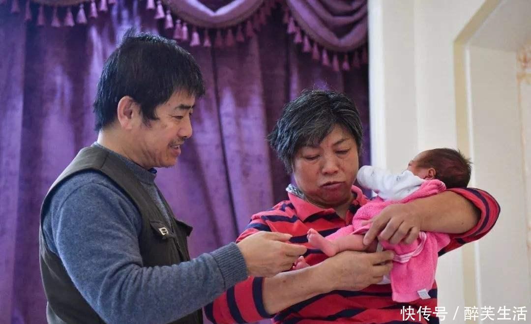 妈妈|赶上“生育末班车”的妈妈最幸运,这3种好处,你肯定没有想到