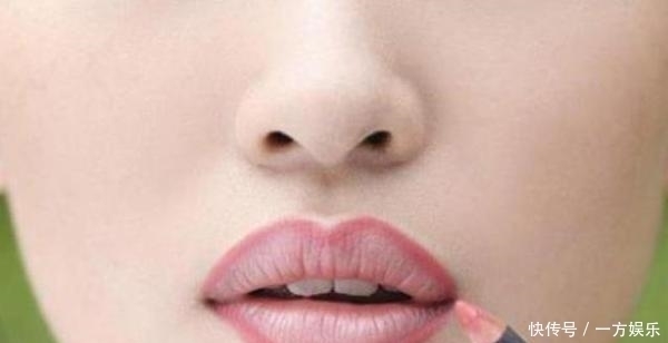 唇膏|难怪涂了不好看,原来口红不是直接涂的