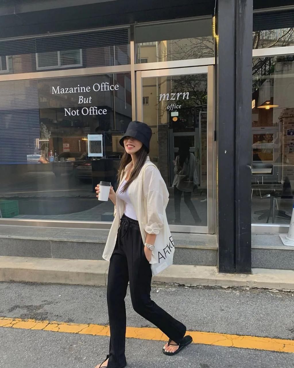 “阔腿裤”输惨了会藏肉的“云朵裤”也太显瘦了吧